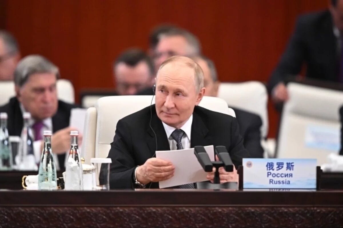    Путин: РФ и Иран находятся в постоянном контакте по международным темам