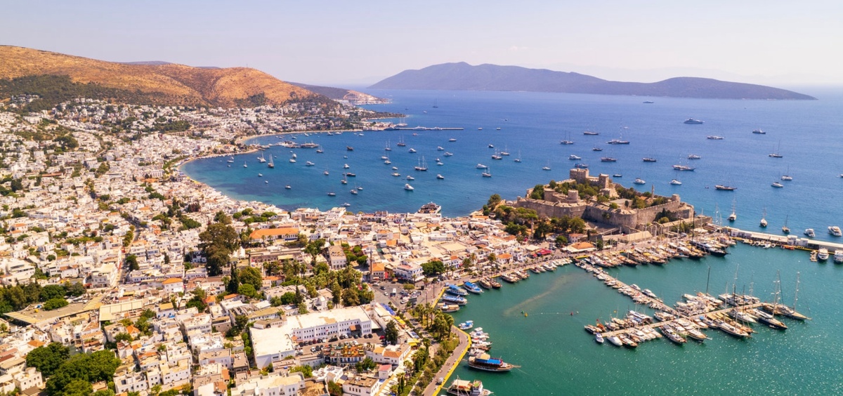 Сентябрь в Турции — это комфортная температура, теплое море и ни капли сожаления. Источник фото: www.shutterstock.com