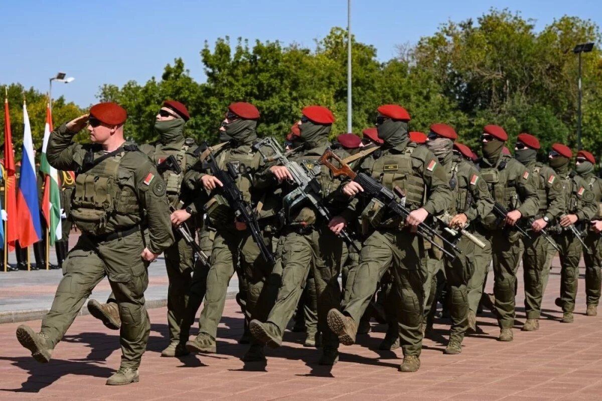    В учениях задействовано свыше 2000 военнослужащих из России, Белоруссии, Казахстана, Таджикистана и Киргизии.