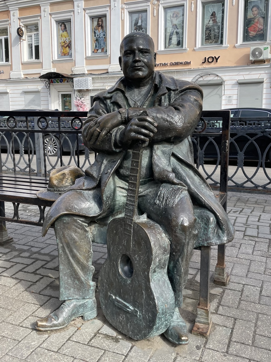 Памятник Михаилу Кругу