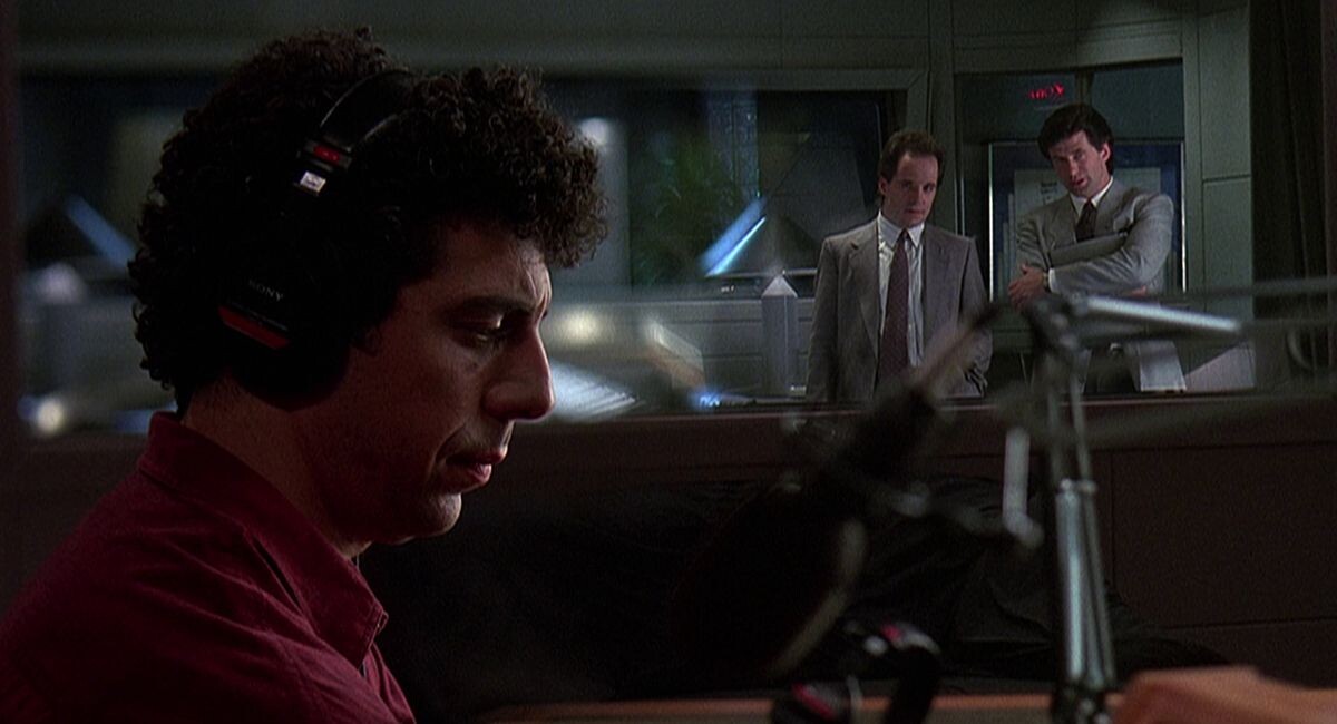 Кадр из фильма «Радио-болтовня» (1988)