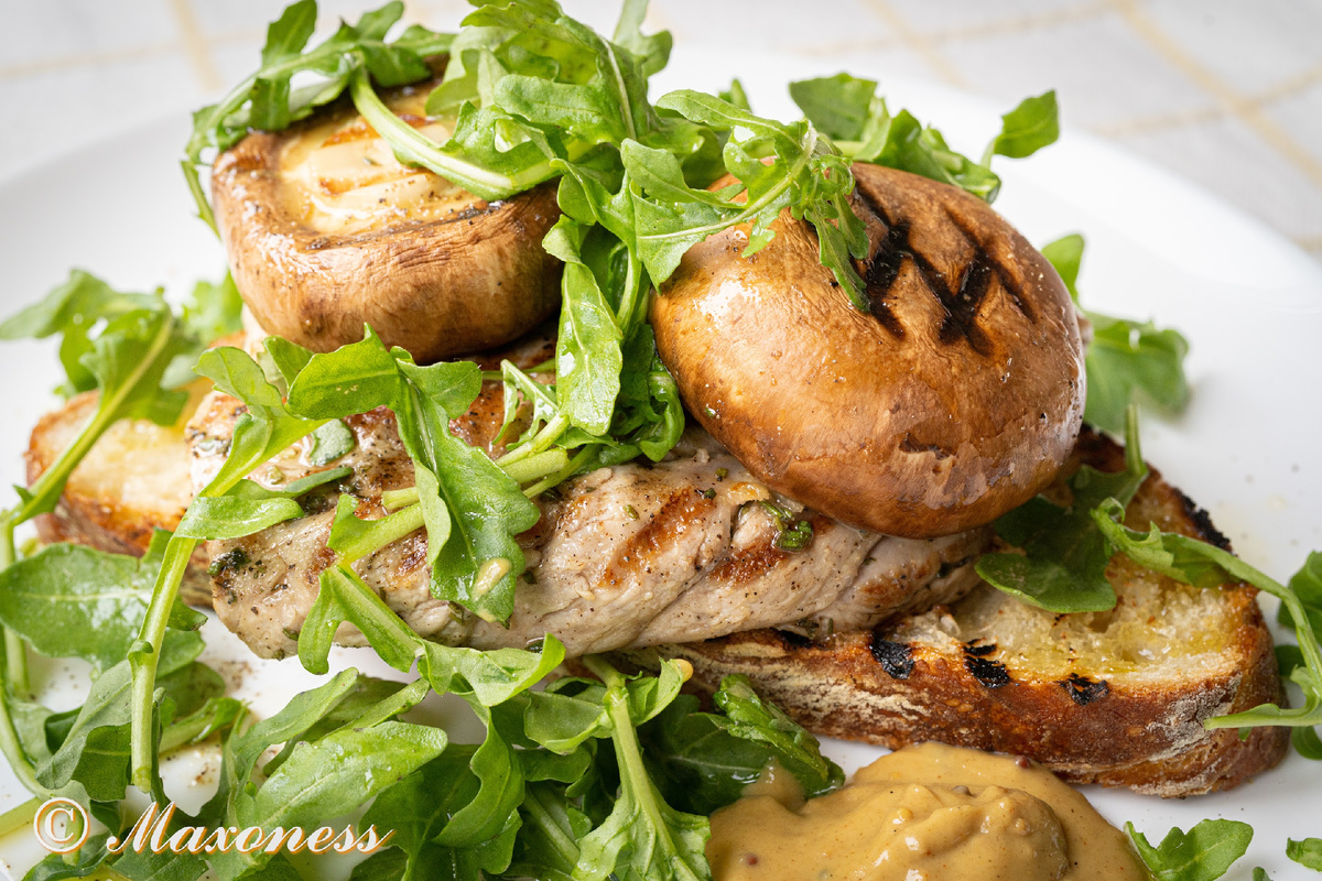 Сэндвич с распластанным стейком от Джейми Оливера