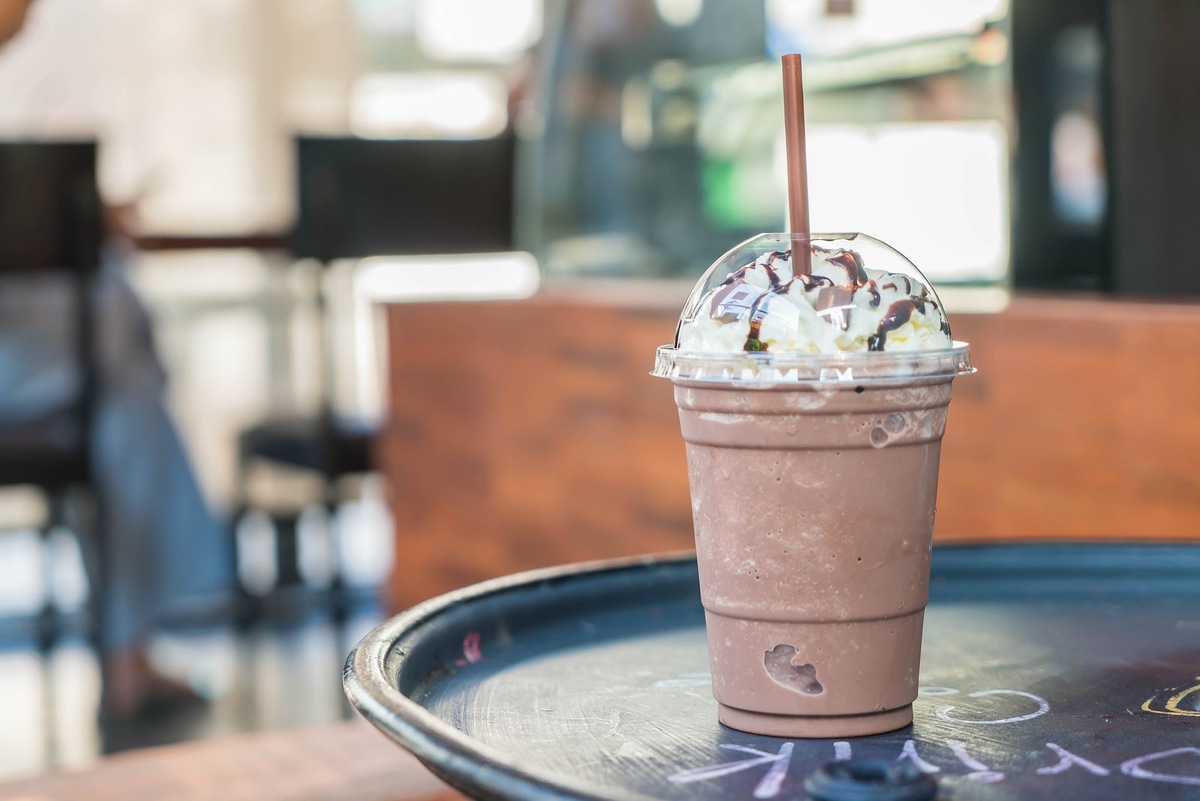    Молочный коктейль — один из самых популярных вариантов еды на вынос