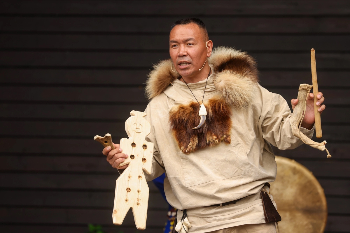 Евгений на лекции. Фото из архива Е. Кайпанау