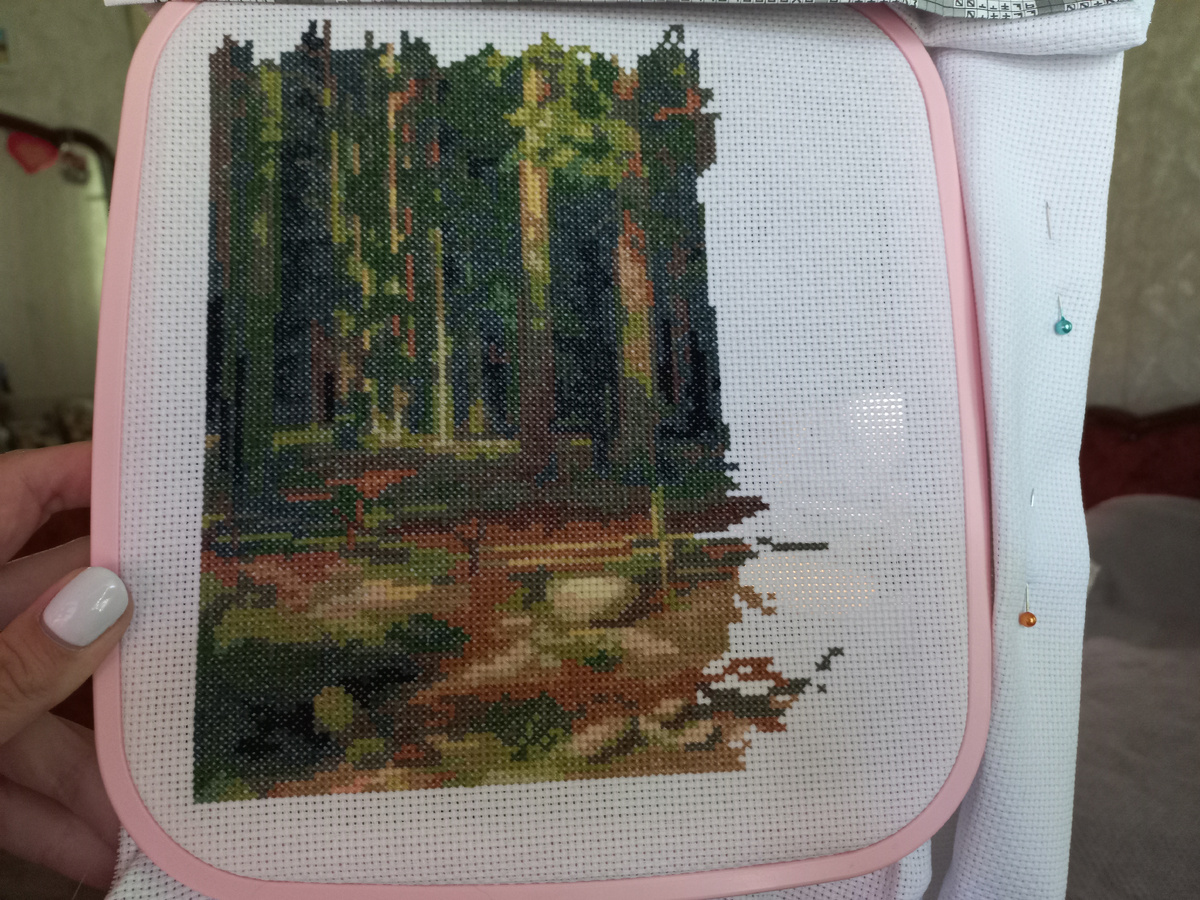 Фото от 26.07.2025. Фрагмент вышивки набора от фирмы Панна ВХ-0845 "Корабельная роща"