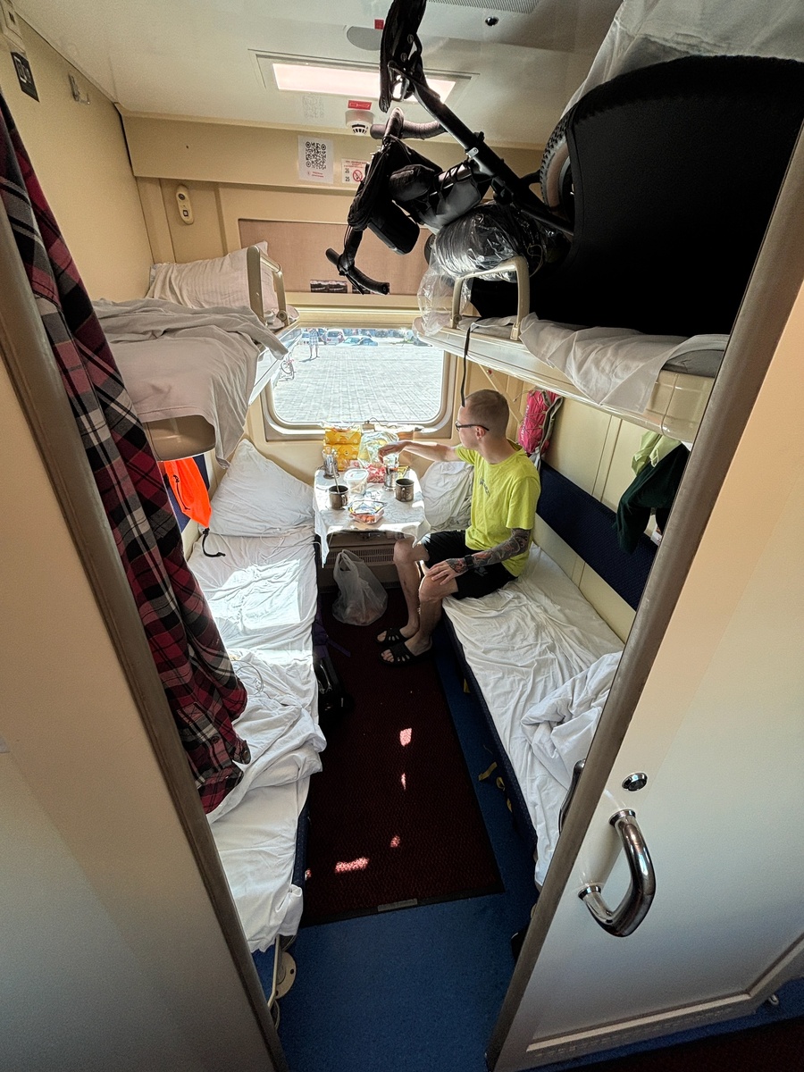    Идеальный вагон РЖД найден - там все купе одноместные: ехал как царь