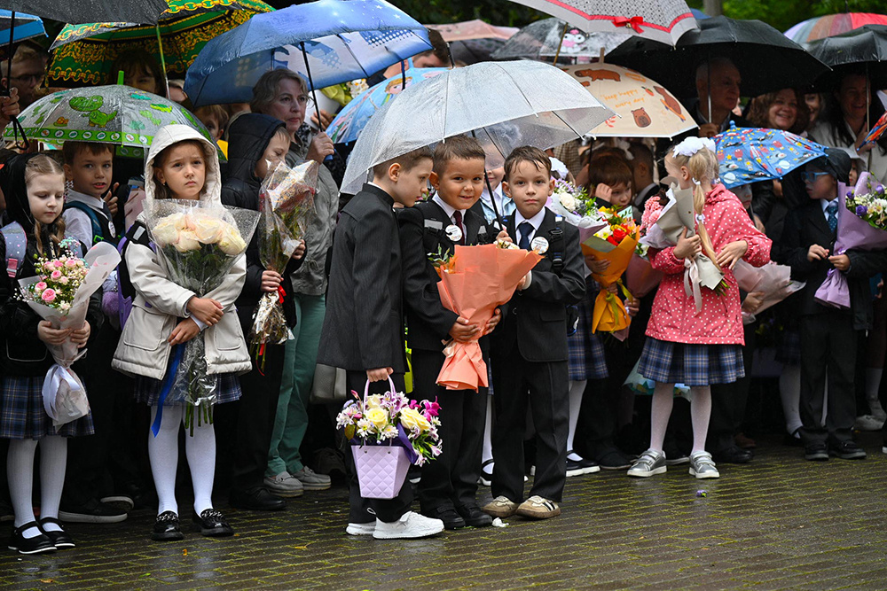 В Твери первые звонки дали старт новому учебному году