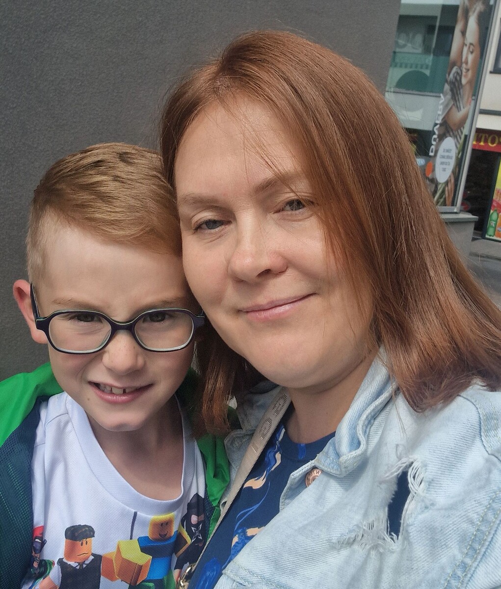 это мы с младшим) готовились к школам)