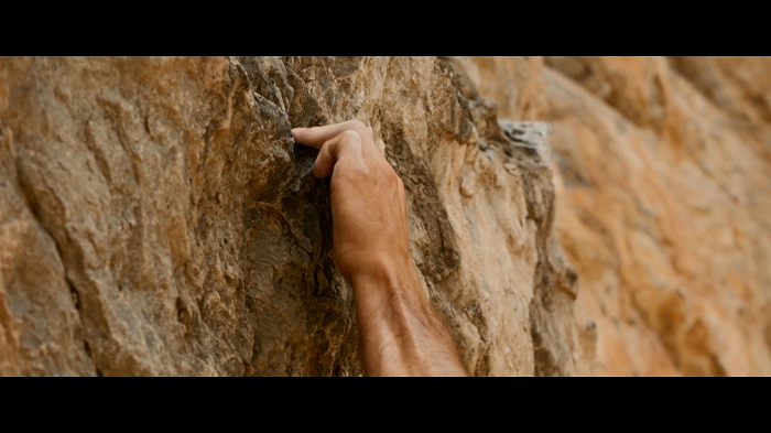 Кадр из фильма "Убийственная жара" (2024).