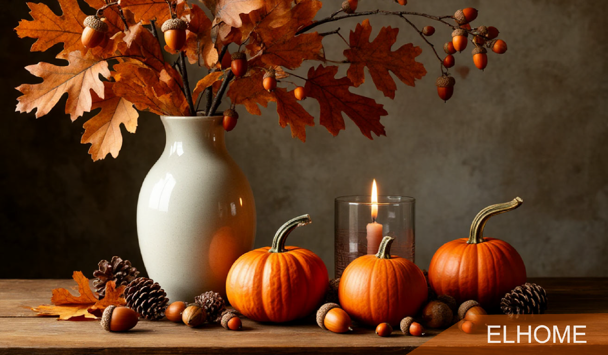 Натуральные материалы — лучший осенний декор. Главное — чувство меры и правильная подача. Мини-тыквы, ветки и шишки в монохромной керамике смотрятся дорого и стильно.