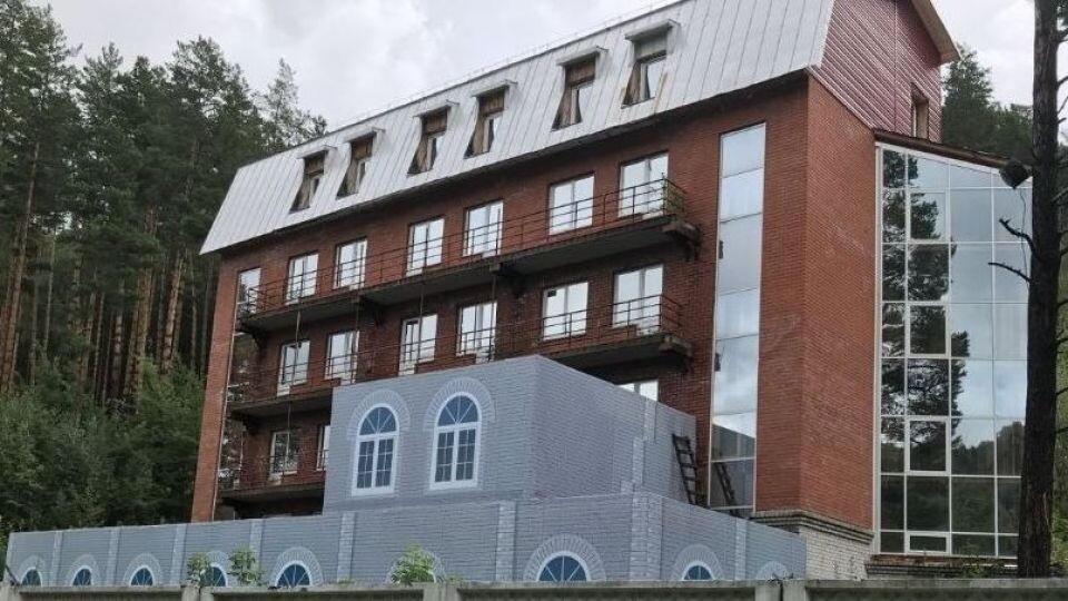    Долгострой в Белокурихе. Источник: 2GIS