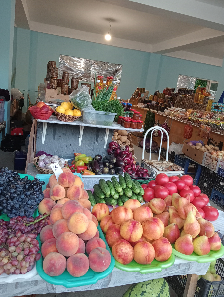 Виноград,персики,нектарины - всё по 250!