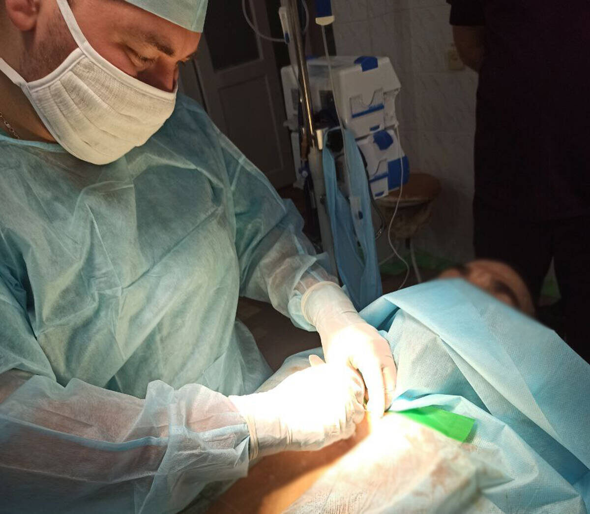 Более чем в 90% случаев военные хирурги имеют дело с осколочными ранениями – это особенность современного вооруженного конфликтаФото: © из личного архива Вадима Горбунова