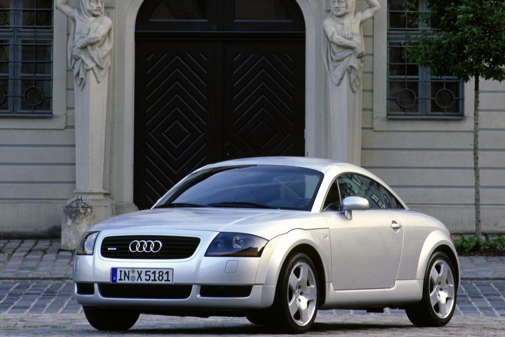 Audi TT первого поколения