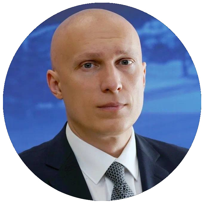 «Посевная площадь по картофелю в текущем году увеличилась на
 15 % (это 1 тыс. га). В основном за счет группы компаний “Атлантис”. 
Площадь продовольственного картофеля в коммерческом секторе также 
увеличилась на 4 % (70 га). <…> Общая посевная площадь в более 
трудоемкой овощеводческой отрасли расширилась в текущем году на 38 га. 
За счет коммерческого сектора — 43 га, но в личных подсобных хозяйствах 
произошло сокращение площадью на 48 га», — доложил Иванов.