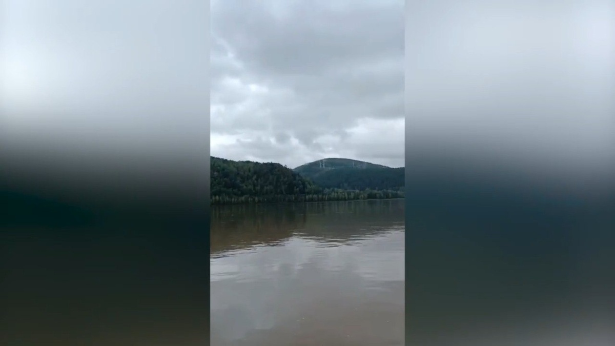     Жители двух районов Красноярска останутся без холодной воды из-за мутного Енисея