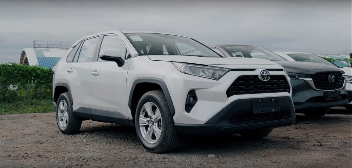 Toyota RAV4. Источник: скриншот из VKвидео канала «Япония Транзит»