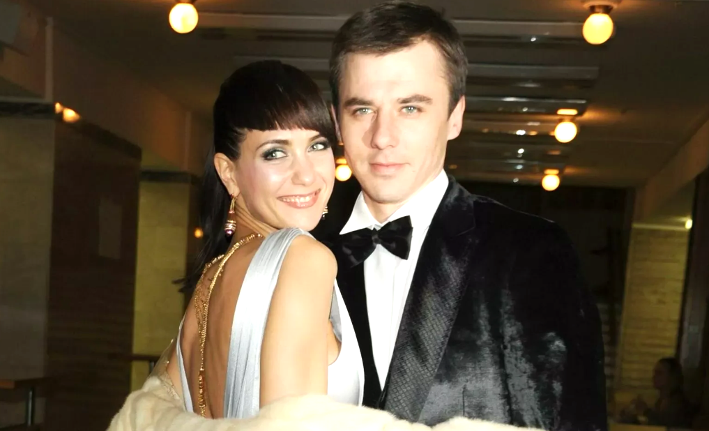 на фото Екатерина Климова и Игорь Петренко