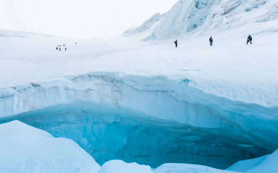 Льда и сейчас там немало