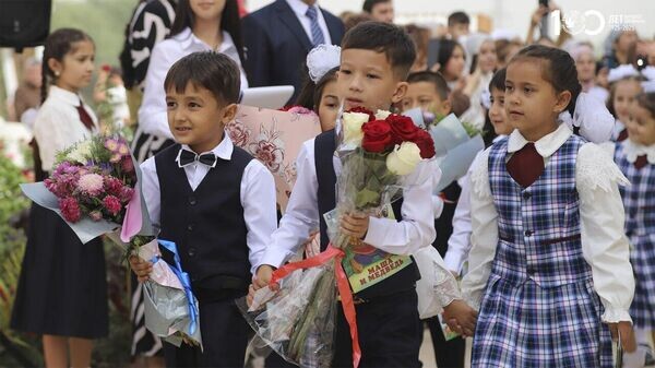    © Foto / Русский дом в Таджикистане