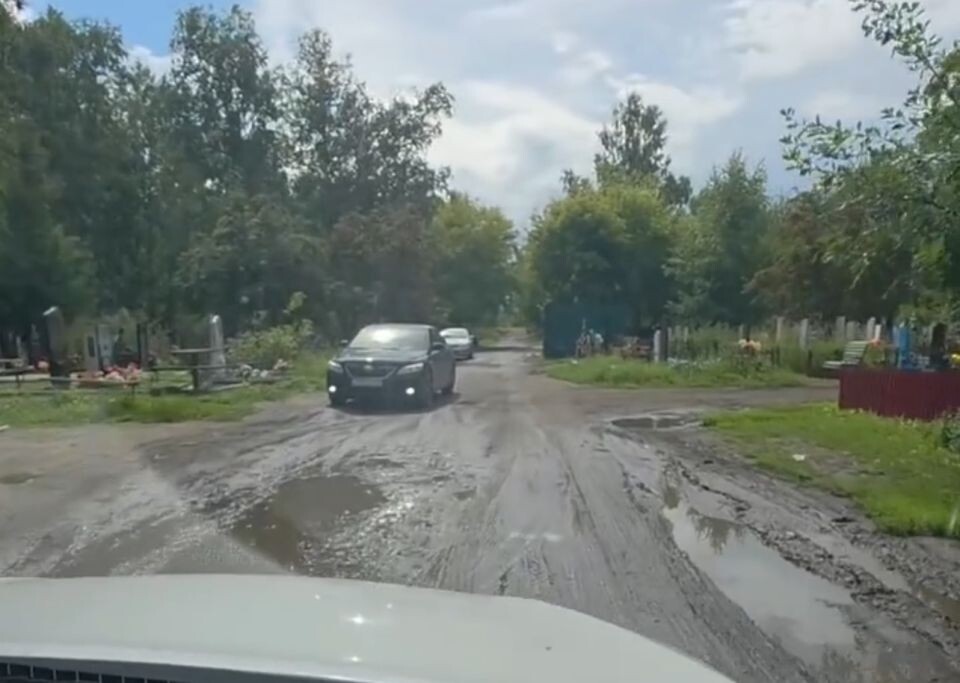    Кладбище в Камне-на-Оби. Источник: "Народный фронт | Алтайский край"