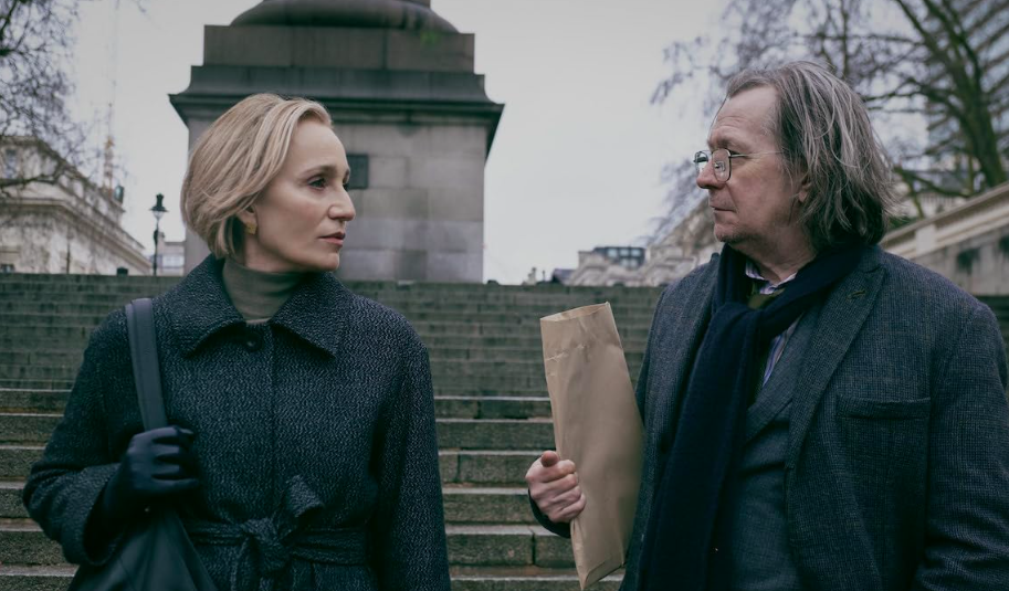 Думаю, у многих эта парочка - любимые персонажи. Но, ИМХО, если бы нам показывали их слишком часто, приелись бы и утомляли однообразием "ходов". Кадр - IMDb