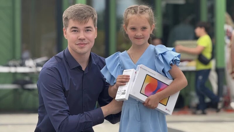     Проект «Образ будущего» вручил призы победителям конкурса детских видеороликов в День города Барнаула. Фото предоставлено оргкомитетом проекта «Образ будущего».