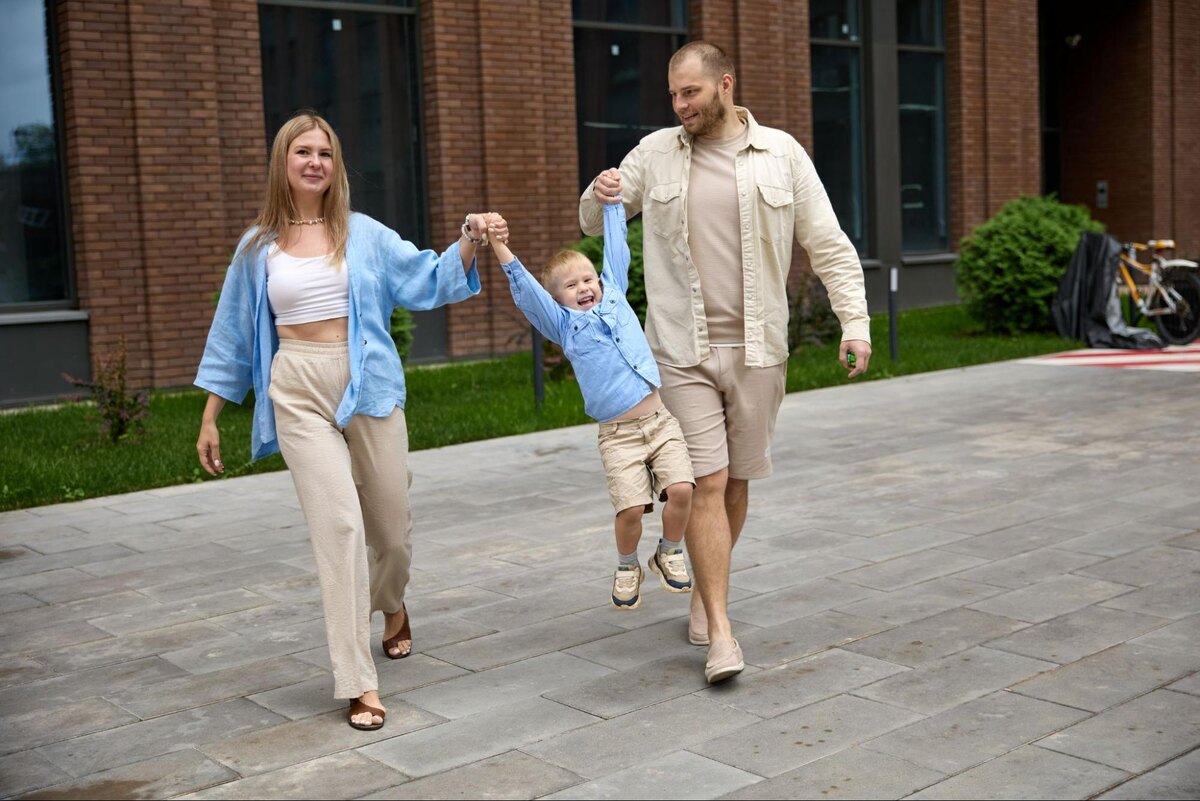 Мы думаем, что район идеален для семей с детьми и с нетерпением ждем переезда