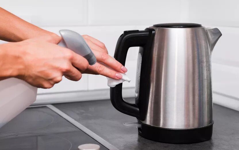    Как почистить чайник: быстрые и безопасные способы для разных моделей