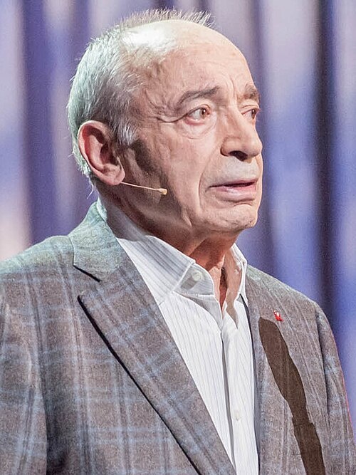 Валентин Иосифович Гафт (2 сентября 1935, Москва — 12 декабря 2020, Жаворонки, Московская область) — советский и российский актёр, театральный режиссёр, поэт, писатель; народный артист РСФСР (1984). Лауреат премий «Золотой орёл» (2008, 2012) и «Золотая маска» (2018)