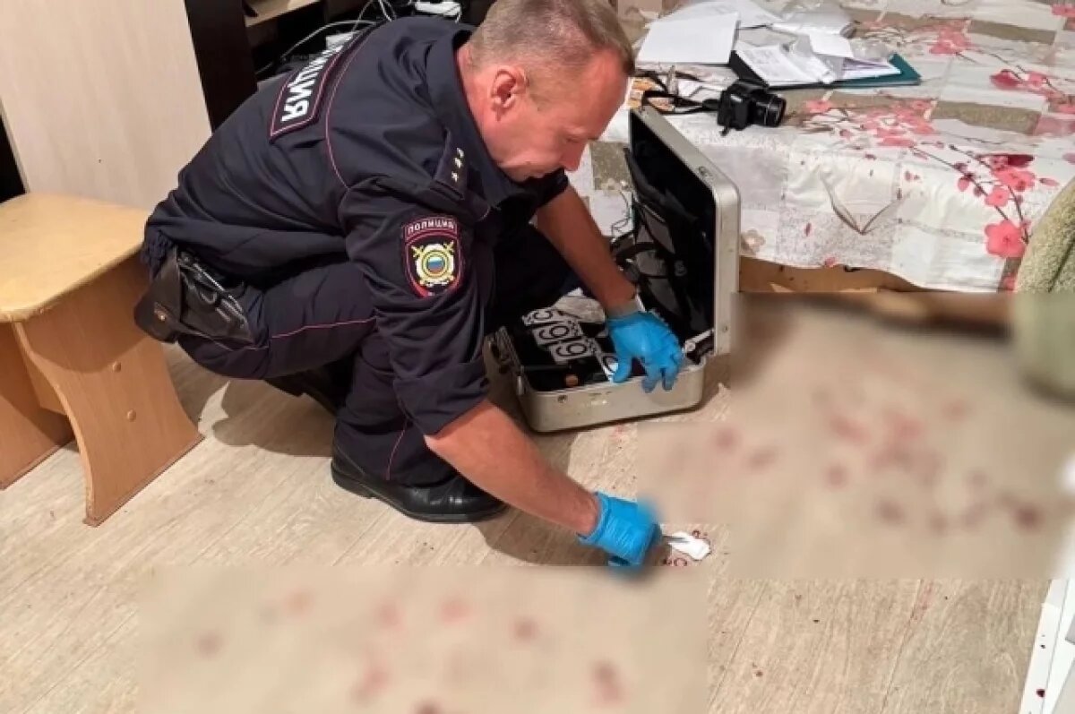    Сотрудниками полиции в Оренбурге задержана подозреваемая в нанесении ножевого ранения мужчине.