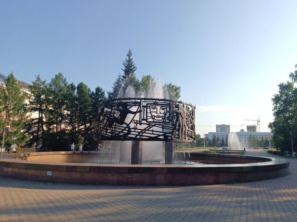    Фонтан в Барнауле. Источник: Barnaul.org