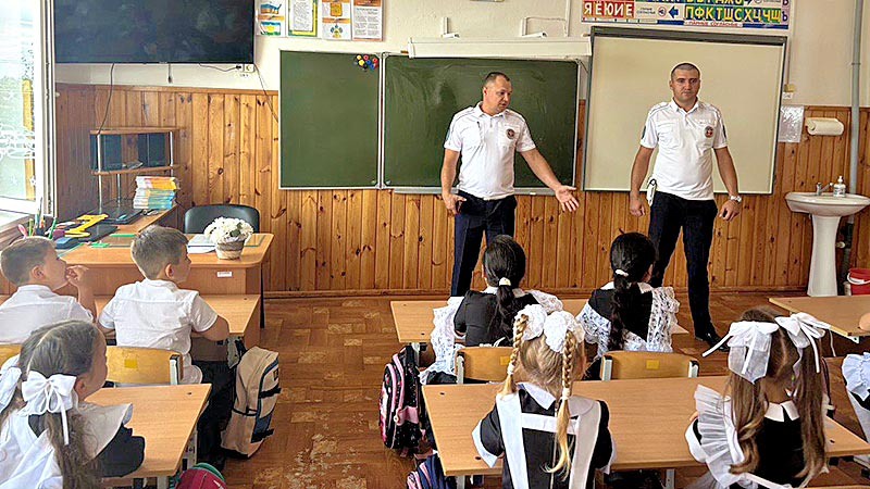    Школьникам Курганинского района напомнили о безопасности на дорогах