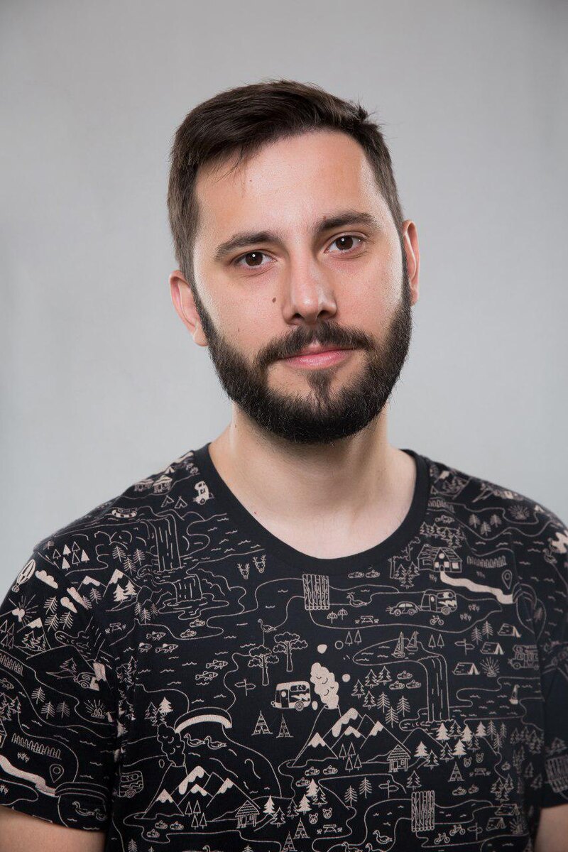 Вильям, 30 лет, разработчик. Живёт и работает в Мюнхене.