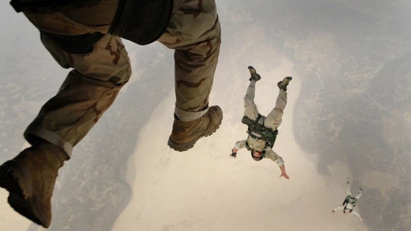     Прыжок с парашютом СС0