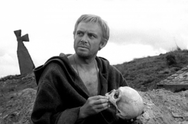 Иннокентий Смоктуновский в фильме «Гамлет», 1964