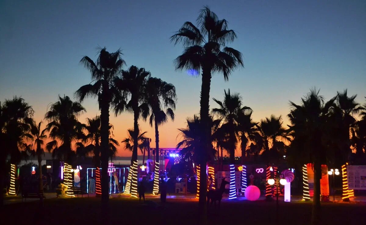    Где дешевле отдохнуть в сентябре: сколько в среднем стоят туры на море