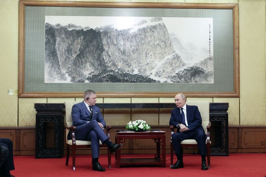    Владимир Путин и председатель правительства Словакии Роберт Фицо / Источник: © Владимир Смирнов/POOL/РИА Новости