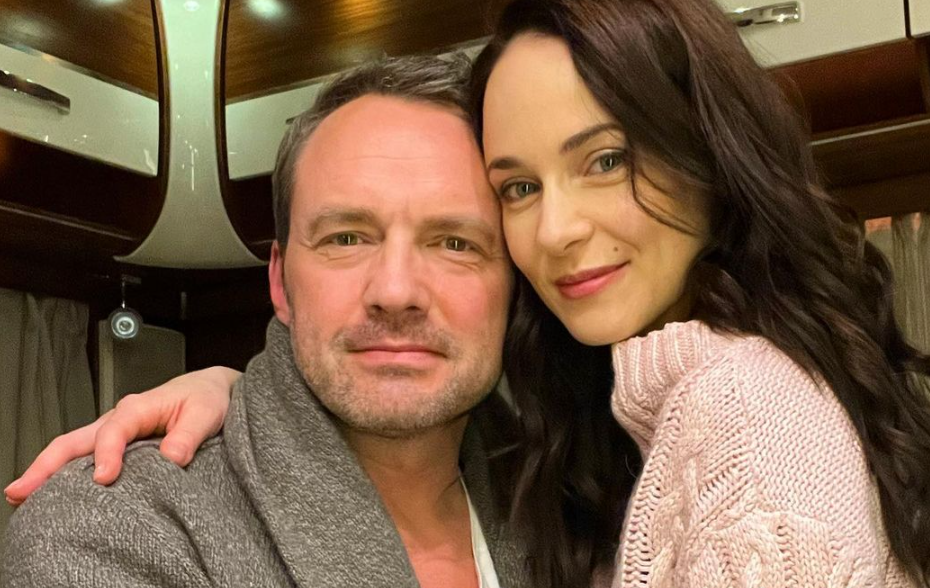 Снаткина и Васильев поженились вскоре после начала романа. Фото: соцсети