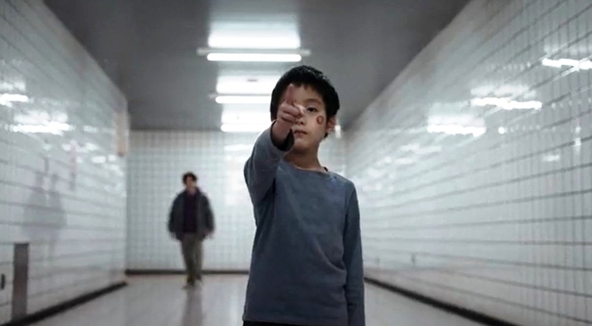 Кадр из фильма «Выход 8» (Япония)