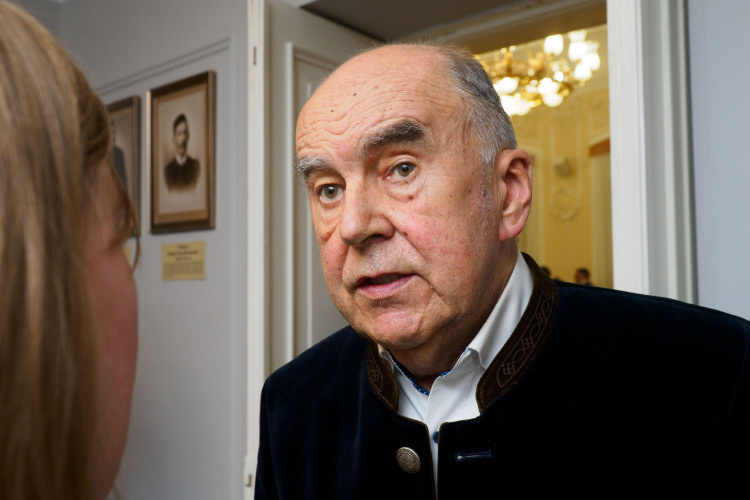    Шамиль Агеев: «Они [связи] заключаются не только в участии в форумах. Предприятия [и так] взаимодействуют».   
Фото: «БИЗНЕС Online»