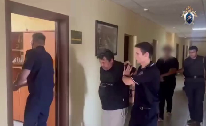    В Оренбурге задержали мигрантов, которые с арматурой ворвались в дом и избили хозяина