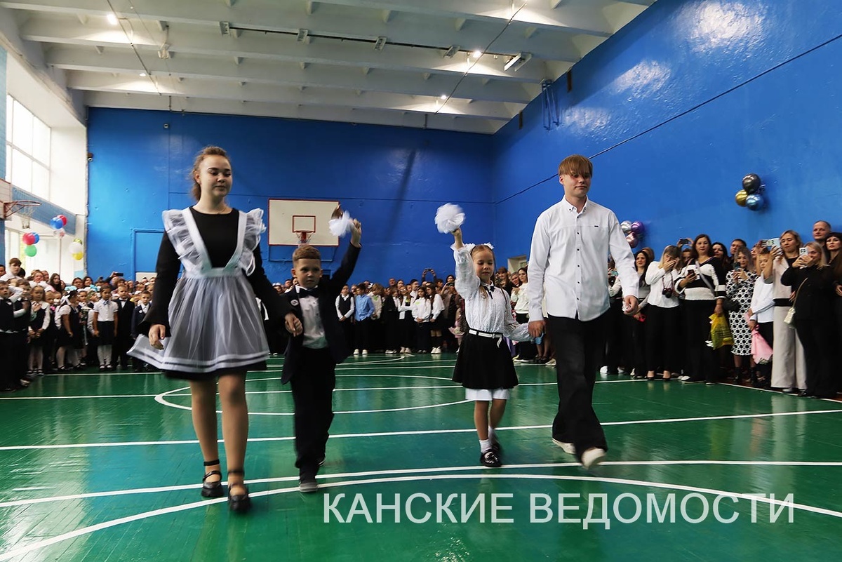 Школа №3. Фото Александра ШЕСТЕРИКОВА.