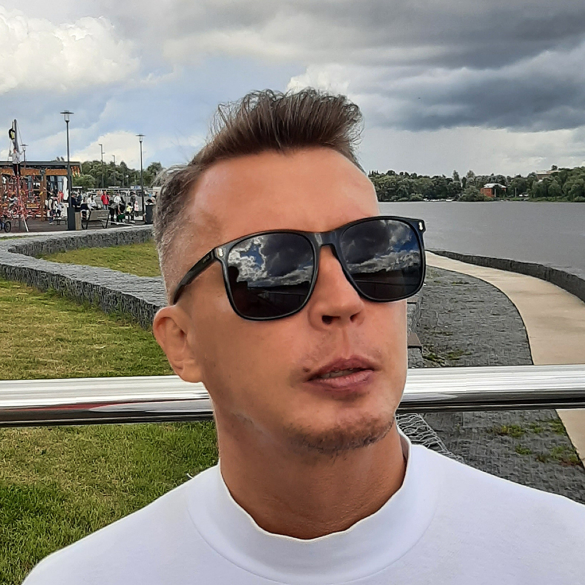 Sergei Tia, Сергей Тиа - Я скажу тебе бе бе бе