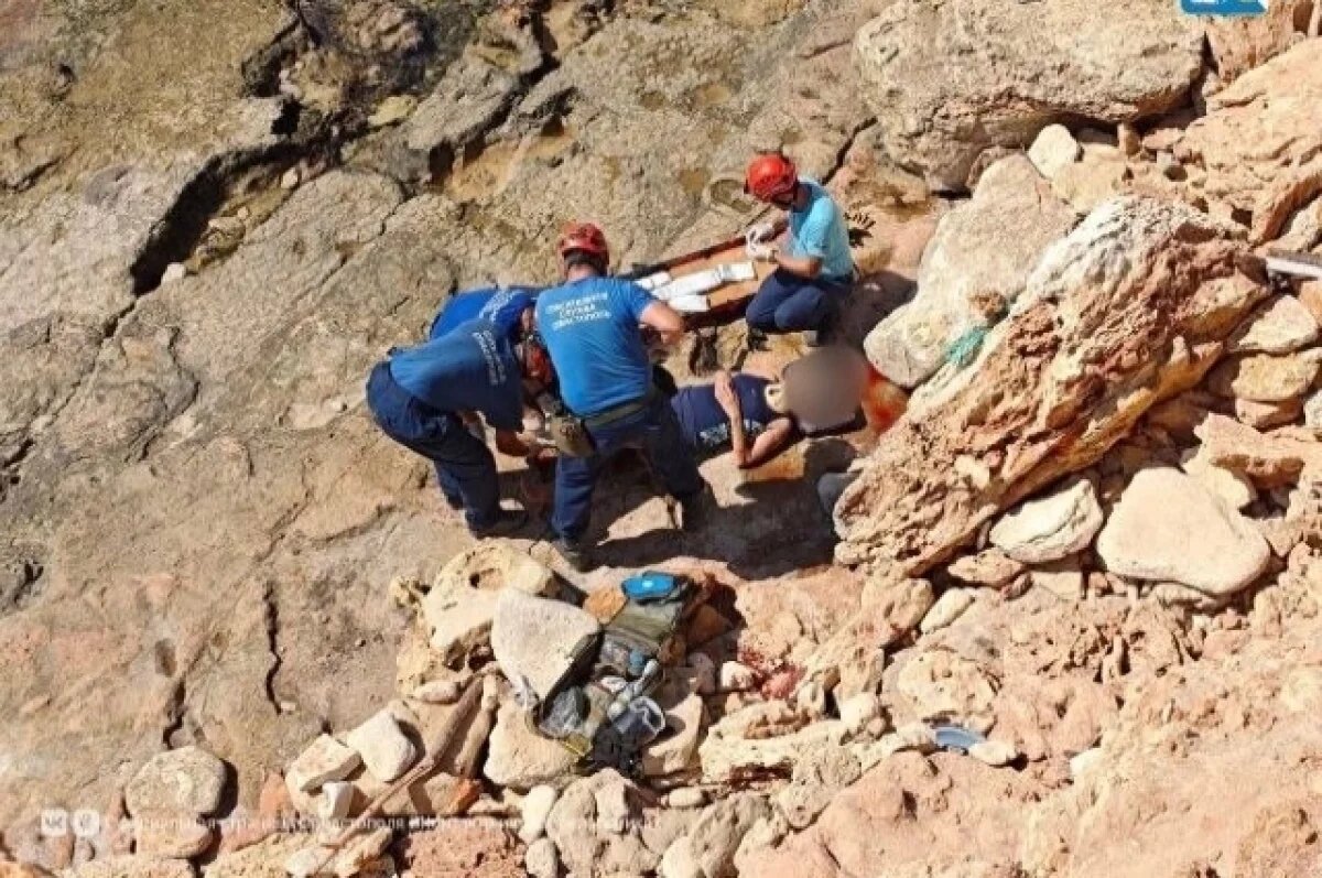    В Севастополе москвичка сорвалась с пятиметровой высоты