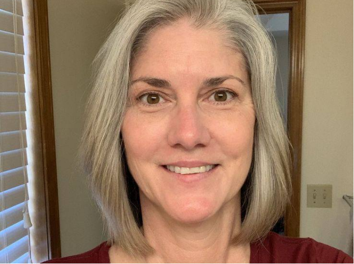 «Бояться морщин? Смешно!» — знакомая поделилась, что на самом деле делает её красивой