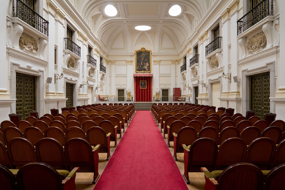 Аудитория академии Сан-Фернандо.