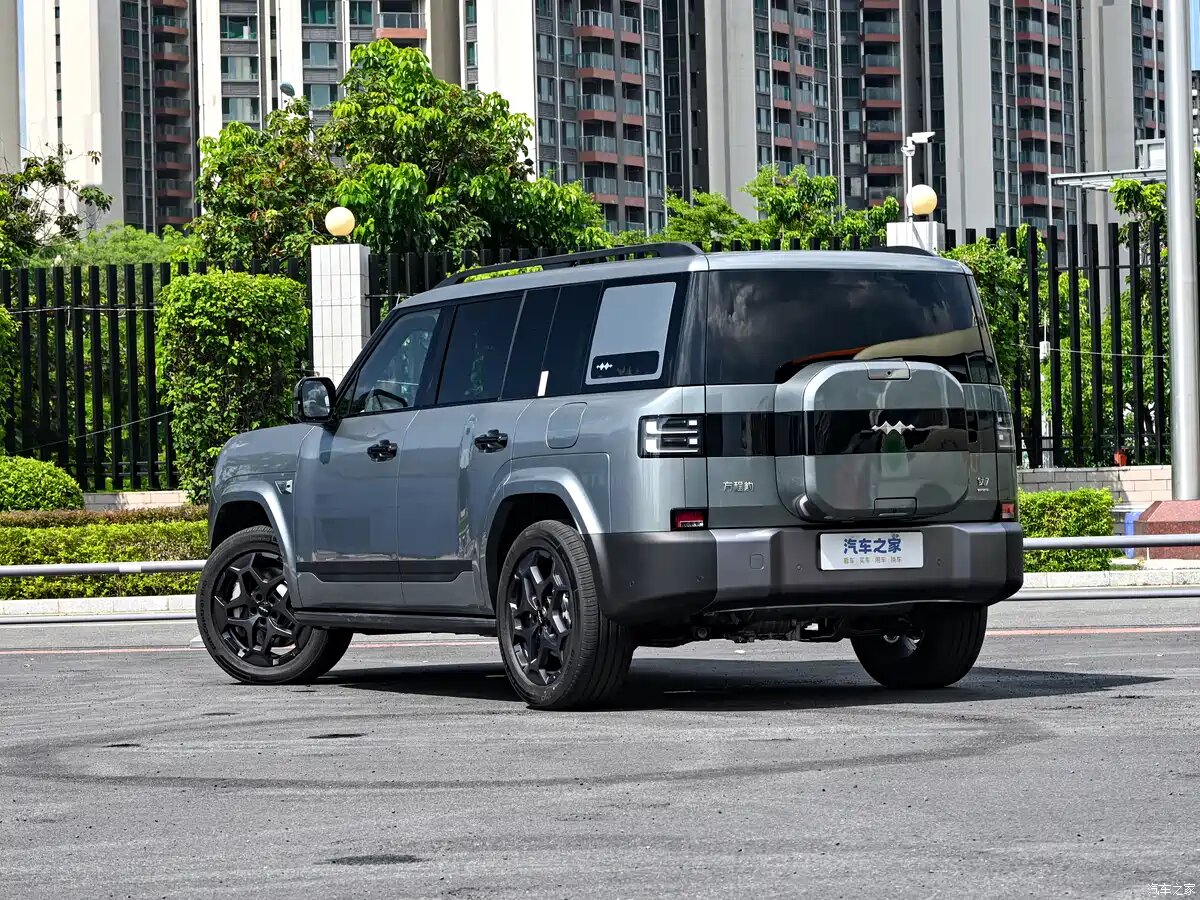 Китайский внедорожник