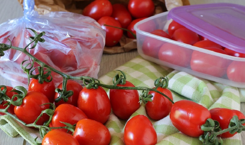 Свежие помидоры круглый год: простой способ сохранить вкус лета