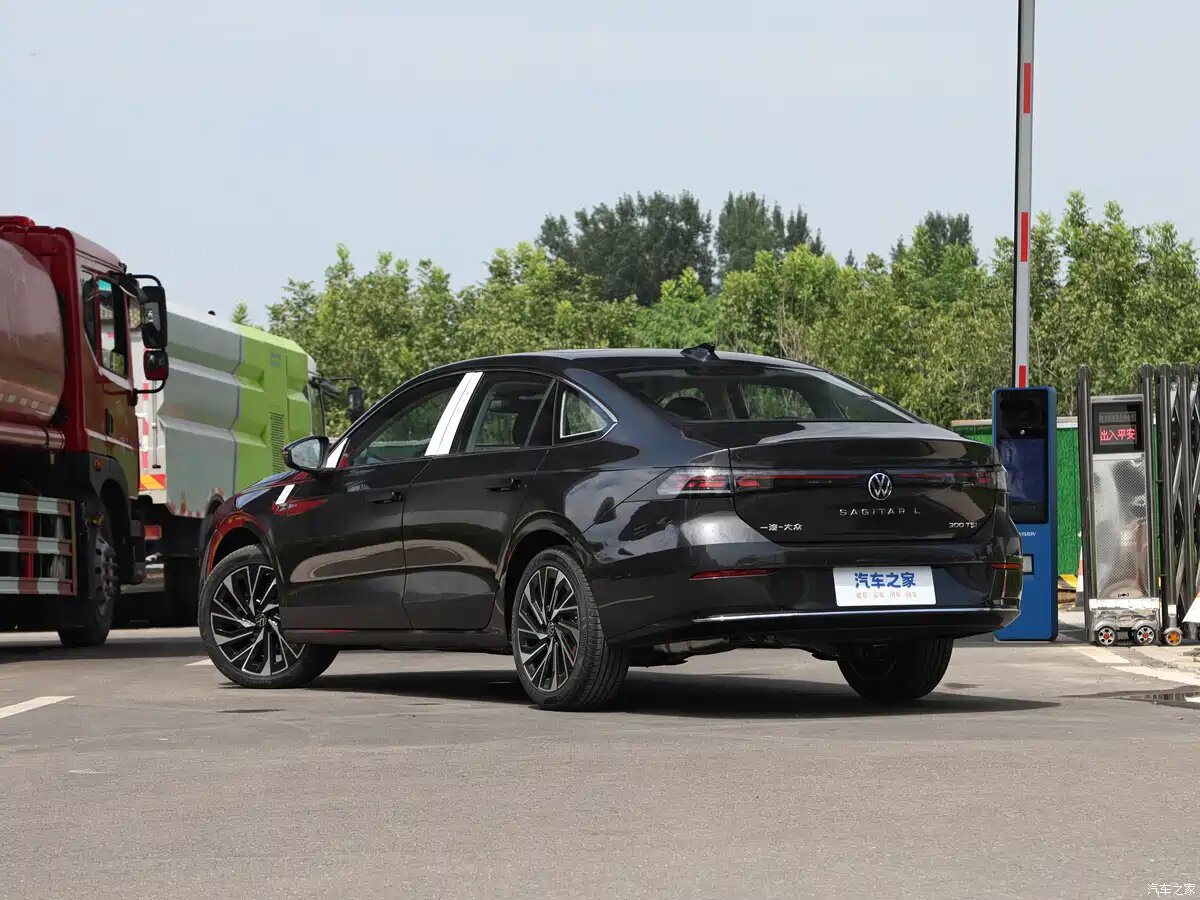 Фольксваген Sagitar L